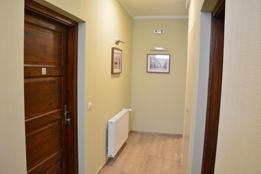 Bodza Apartmanok Eger Rum bild